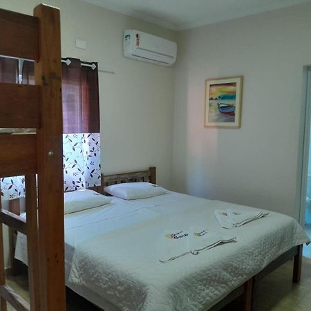 Residencial Aguas De Bare Hotel Sao Sebastiao  Eksteriør billede