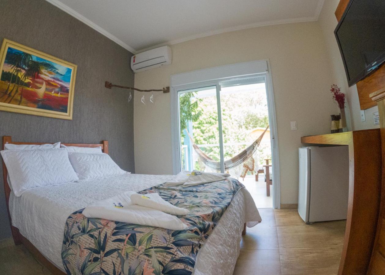 Residencial Aguas De Bare Hotel Sao Sebastiao  Eksteriør billede