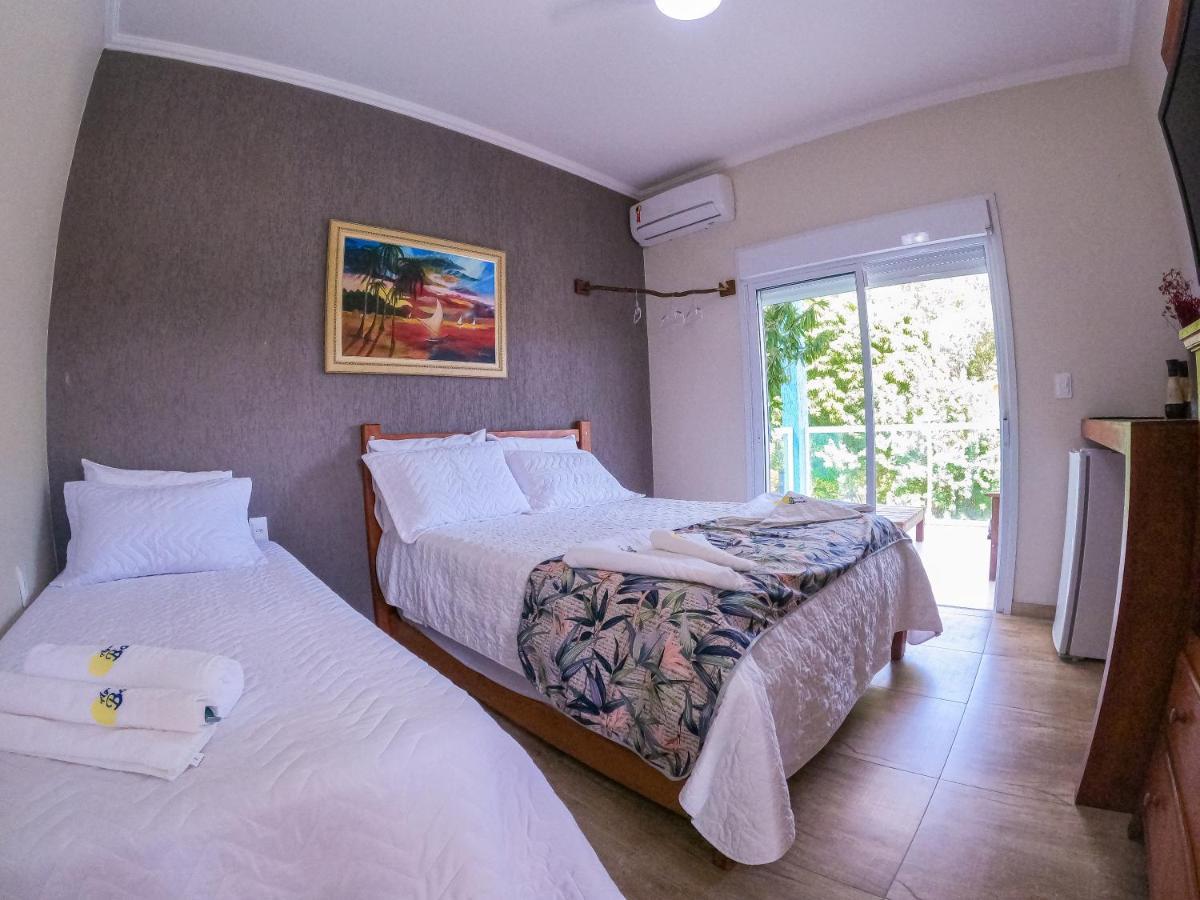 Residencial Aguas De Bare Hotel Sao Sebastiao  Eksteriør billede