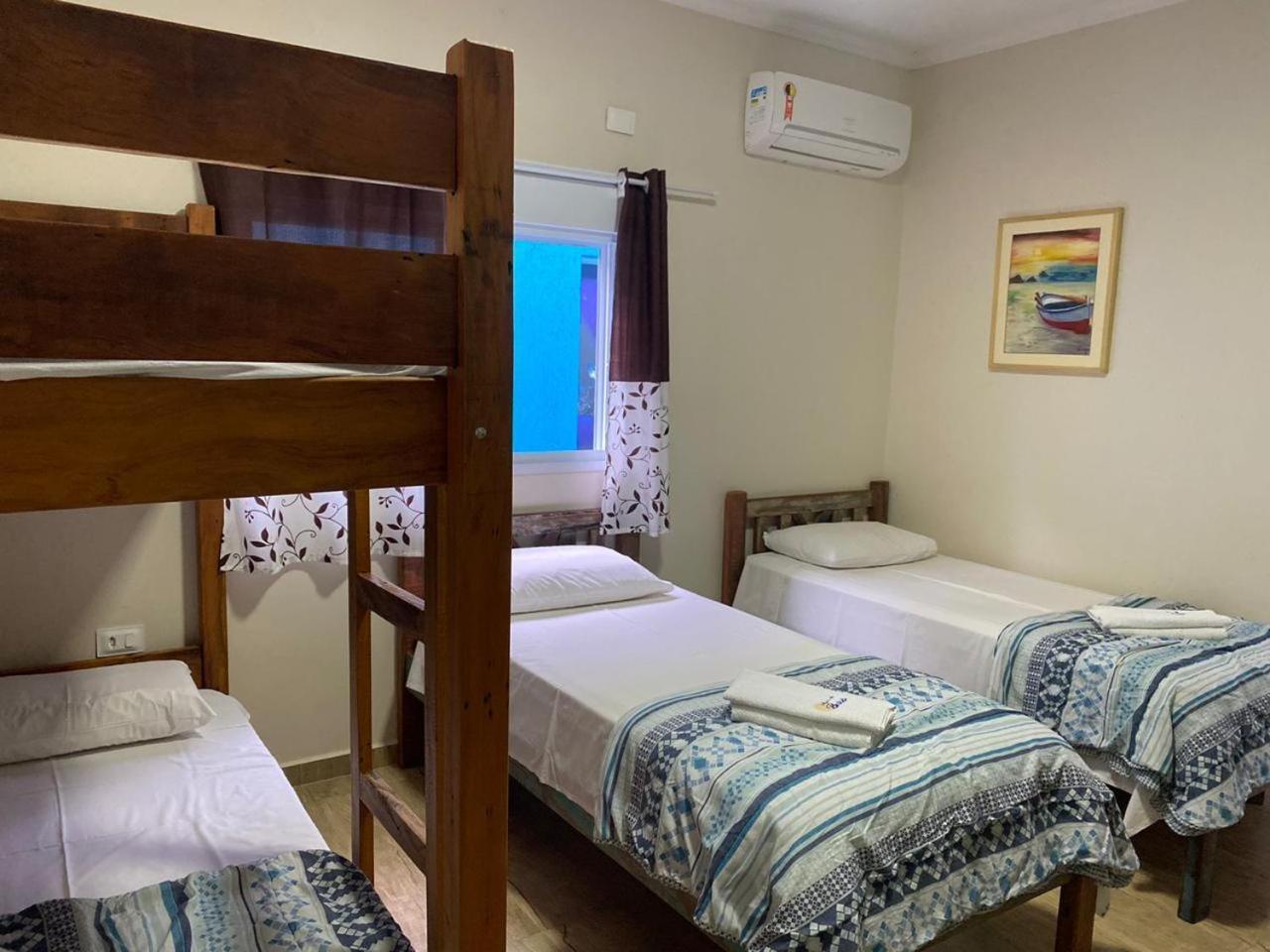 Residencial Aguas De Bare Hotel Sao Sebastiao  Eksteriør billede